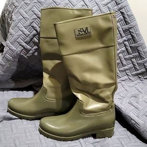 Sam Edelman green rain boots